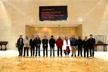 马来西亚瓜拉冷岳市议会向导及地方代表一行莅临MG不朽情缘纸业指导交流