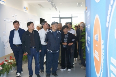平湖市社经室老干部一行赴MG不朽情缘调研