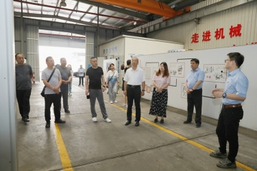 实地观摩促交流 手艺赋能助生长 | 山东省淄博市淄川区总工会党组成员、副主席冯进明一行莅临MG不朽情缘纸业调研交流